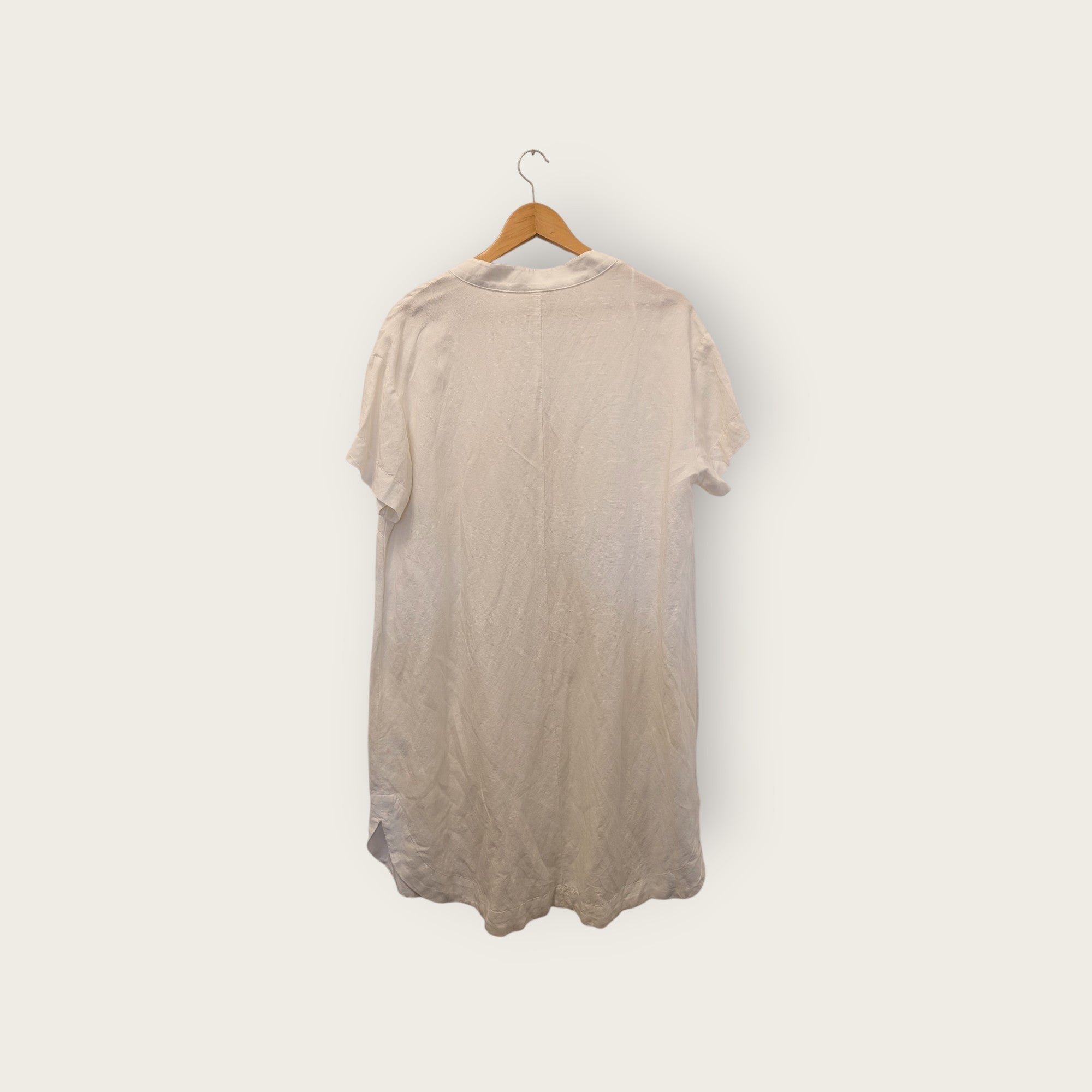 H&M White Short-Sleeve V-Neck Unstructured Linen Dress