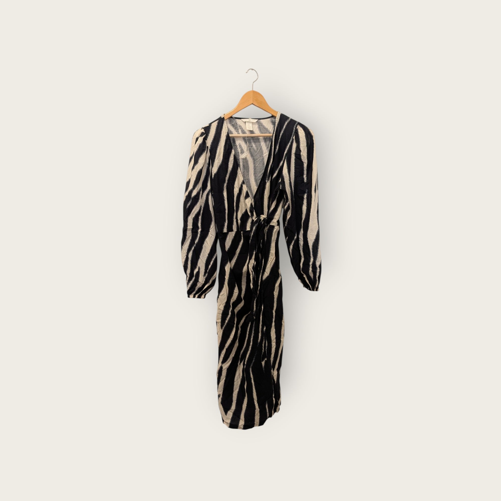 H&M Animal Print Wrap Dress with Puff Sleeves — New