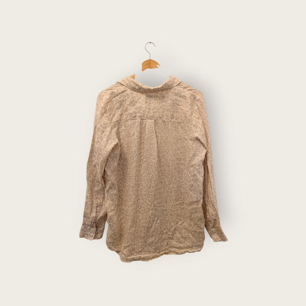 GAP Linen Leopard Button-Down