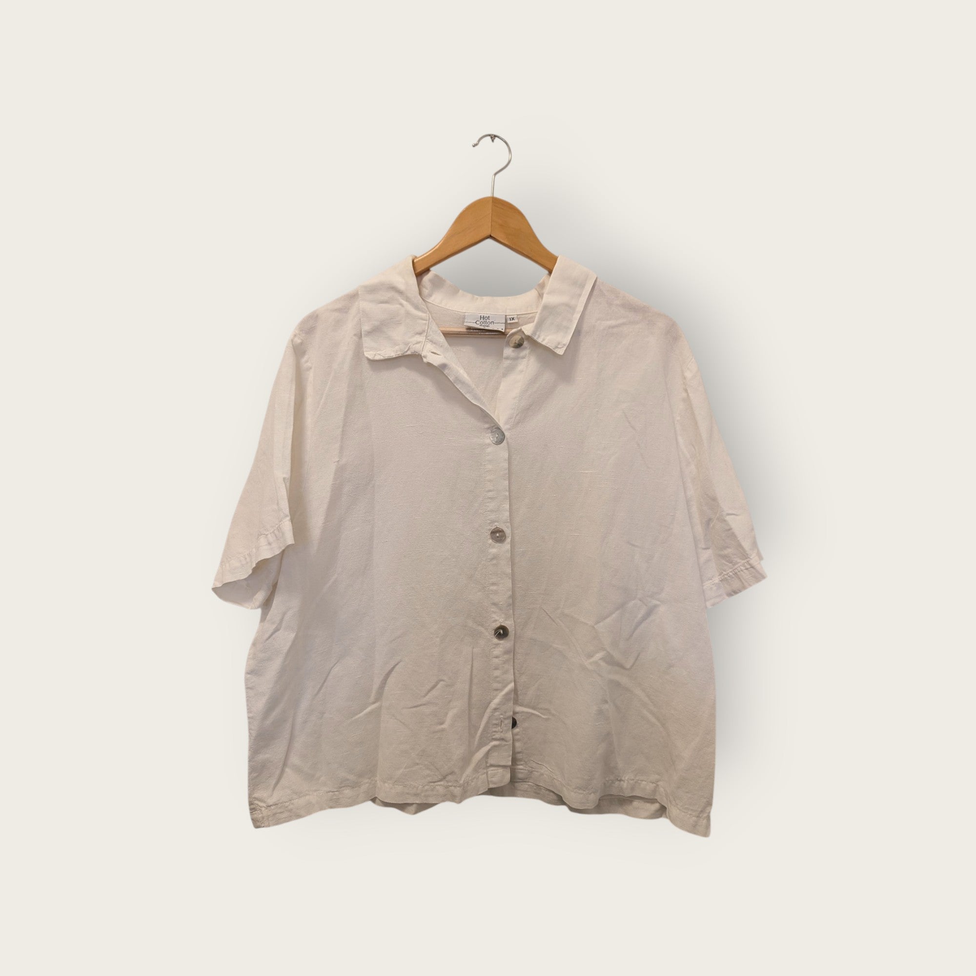 'Hot Cotton' White Boxy Button-Down