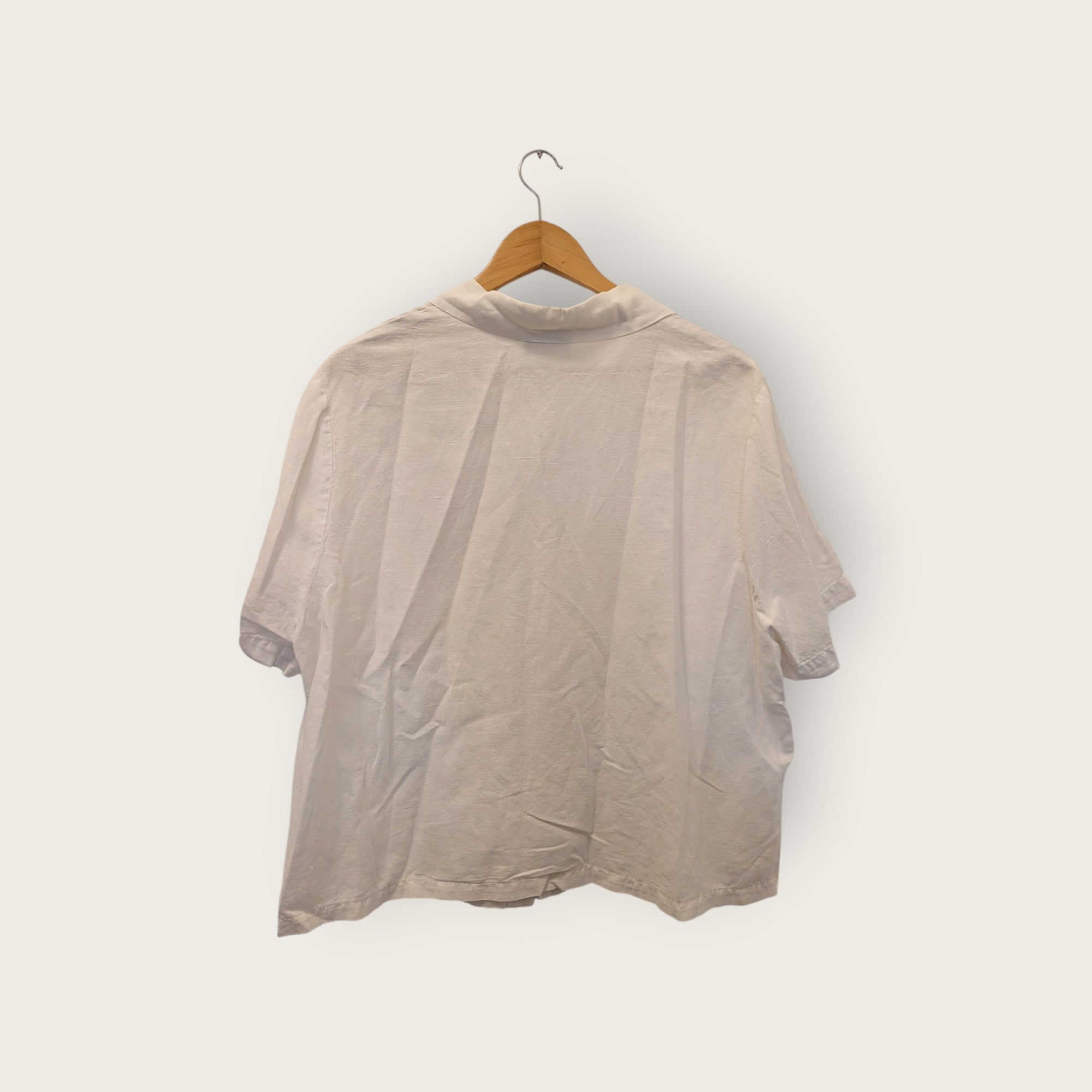 'Hot Cotton' White Boxy Button-Down