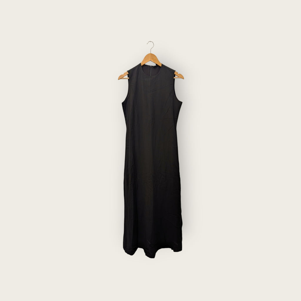 MiuMax Black Fully Lined Sleeveless Maxi Dress