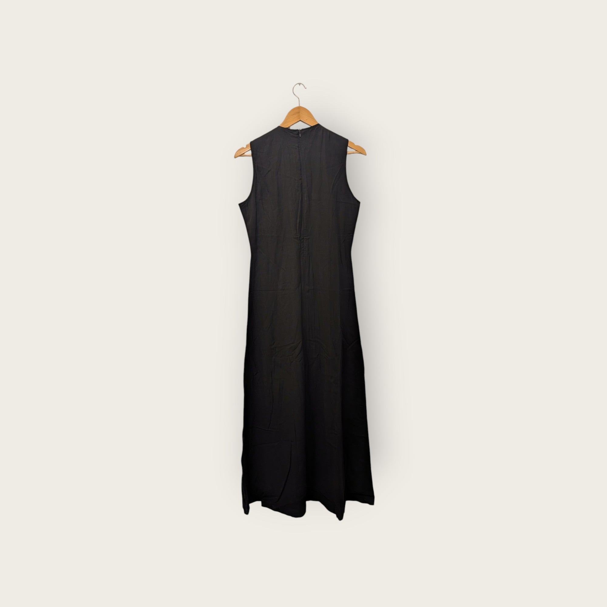 MiuMax Black Fully Lined Sleeveless Maxi Dress