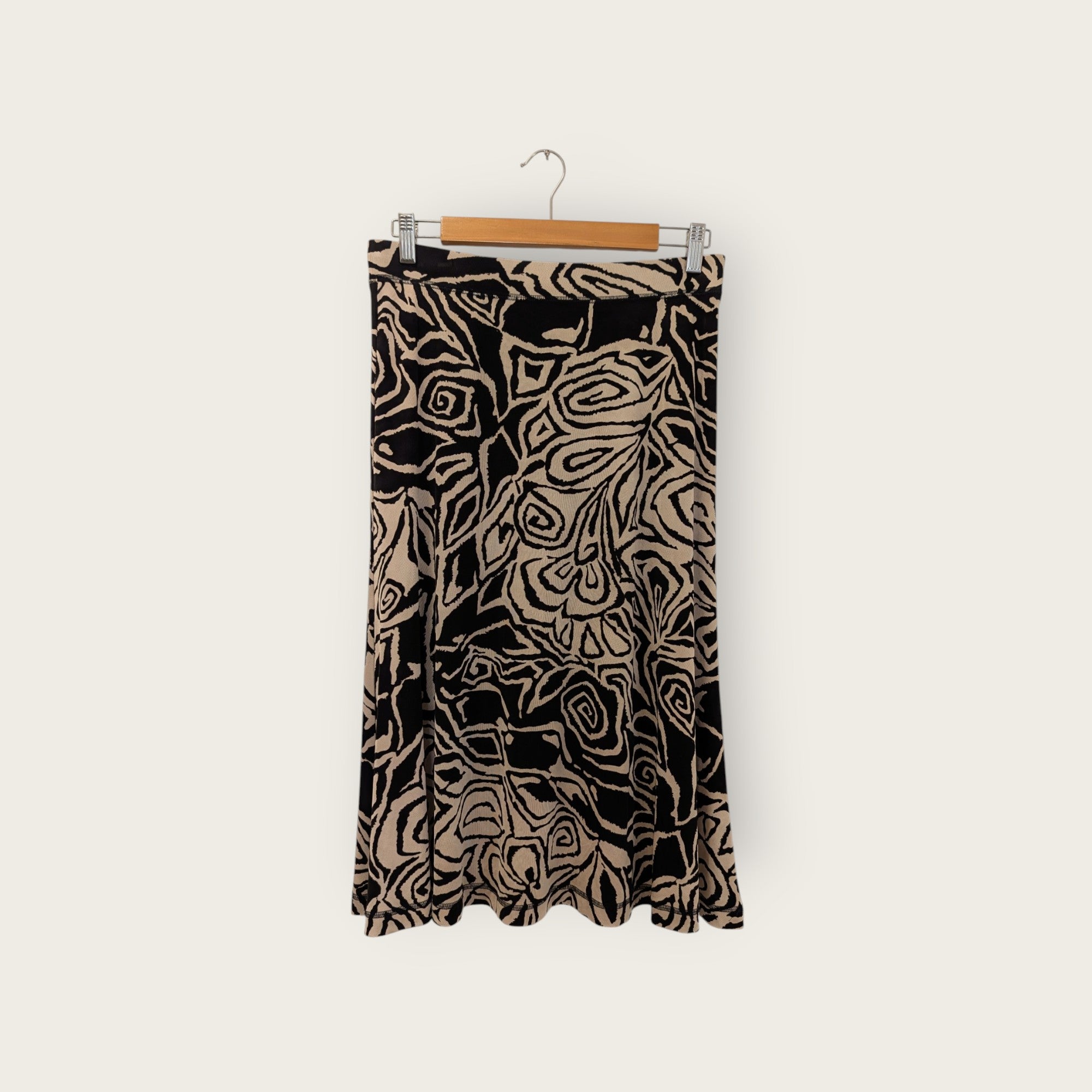 Chico's Traveler's Black & Beige Safari Print Flared Skirt